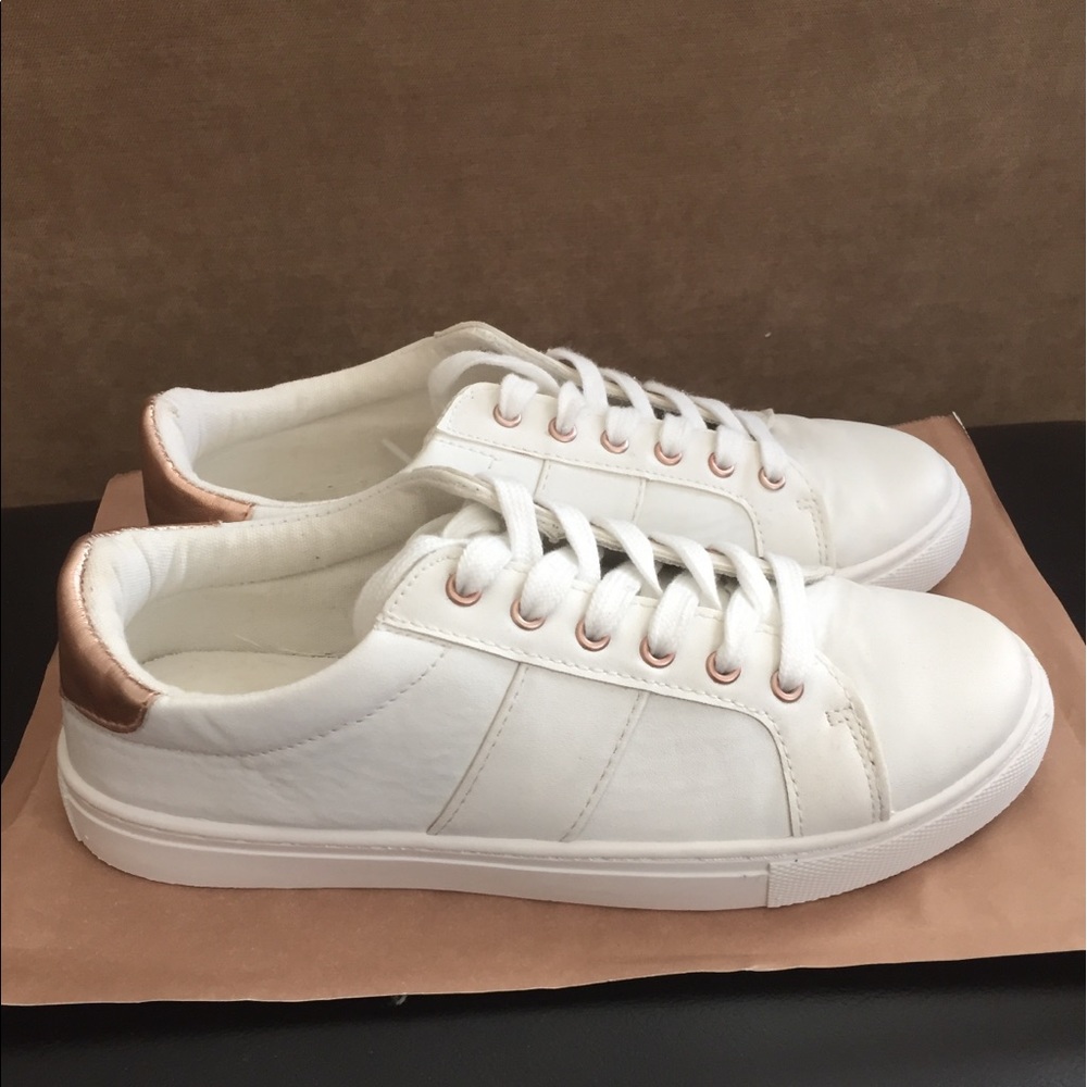 Esprit storm white and gold sneakers